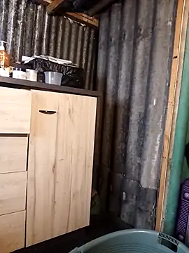 curvyloneah75 online show from October 21, 5:52 am