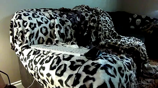 Fuckboy4public online show from December 25, 1:51 pm