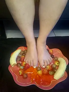 Scarlett45  online show from April 16, 10:23 pm