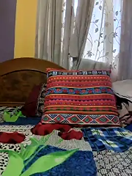 surabhi09 online show from June 18, 12:42 pm