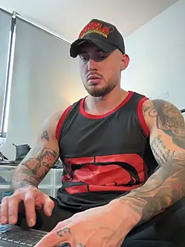 DimitriSullivan  online show from July 11, 9:16 pm