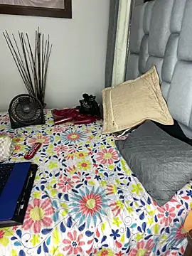 danielax50 online show from February 13, 11:37 pm