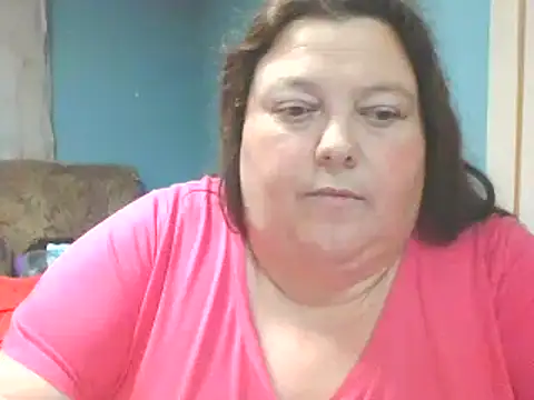 Honeybee2025 online show from December 17, 10:54 pm