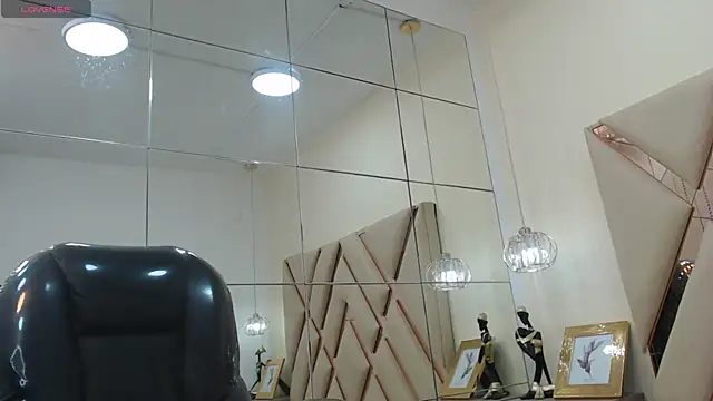 Snapshot of AndrewPherson chatting on January 25, 4:03 pm AndrewPherson online show from January 25, 4:03 pm