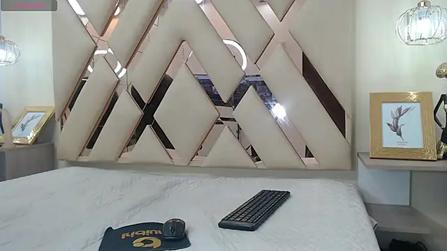 Snapshot of AndrewPherson chatting on January 26, 6:37 pm AndrewPherson online show from January 26, 6:37 pm