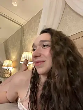 TaylorDavids online show from February 24, 1:46 am