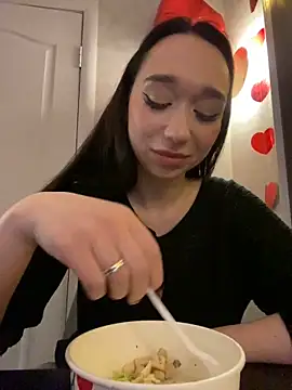 TaylorDavids online show from March 2, 7:45 pm