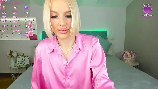 Lana kitty   online show from March 22, 9:21 pm