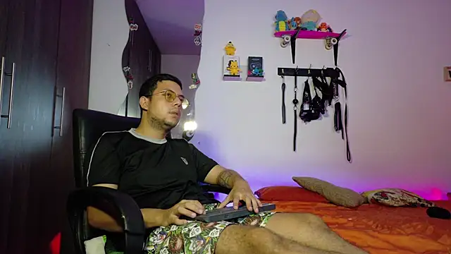 Nymphobuddies online show from January 19, 12:36 am