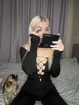 Cute Barbieee  online show from December 16, 5:33 pm