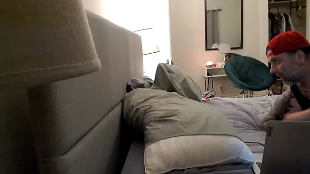 funcouple012 online show from December 6, 2:57 am