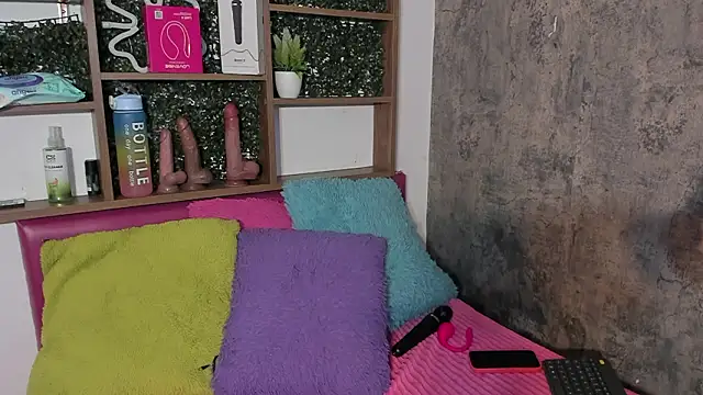 cherry coper online show from February 13, 12:45 pm