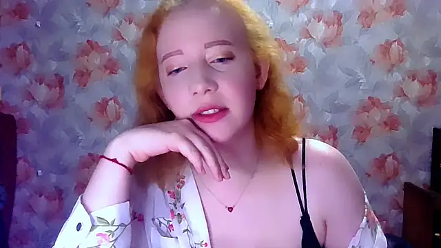 MelxMellie online show from April 12, 10:15 pm