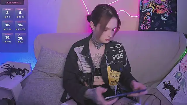 Simona Rain online show from March 13, 9:10 pm