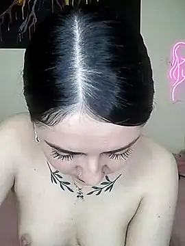 Emily-Hott- online show from December 24, 3:16 pm