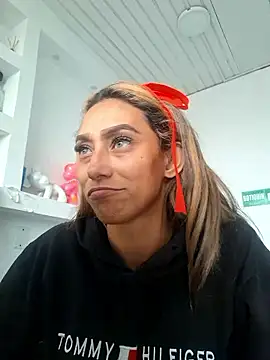 salome drasin online show from January 8, 3:47 pm