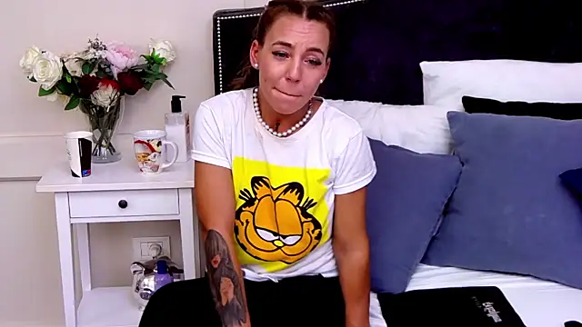 Snapshot of KatyNolan chatting on January 26, 12:11 pm KatyNolan online show from January 26, 12:11 pm