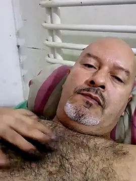 Snapshot of Juan_45 chatting on May 19, 1:39 pm Juan 45 online show from May 19, 1:39 pm