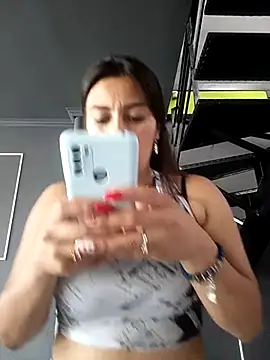 LIZ-06  online show from March 5, 12:33 pm