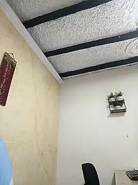 LIZ-06  online show from March 5, 6:45 pm