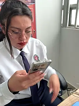 LIZ-06  online show from November 15, 1:51 pm