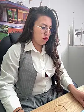 LIZ-06  online show from November 27, 12:51 pm