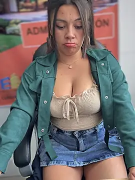 LIZ-06  online show from January 16, 1:48 pm