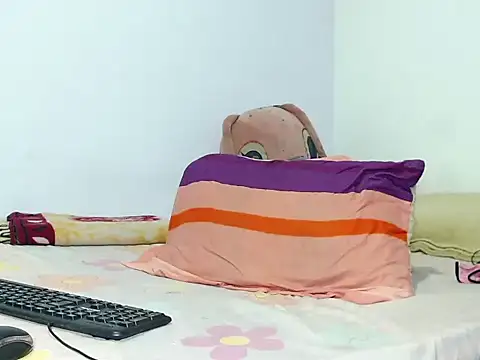 emily rousxxx online show from October 10, 11:15 pm