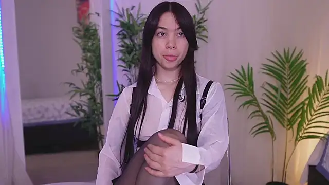 Snapshot of Lia_Sweett_ chatting on June 19, 4:22 pm Lia Sweett online show from June 19, 4:22 pm