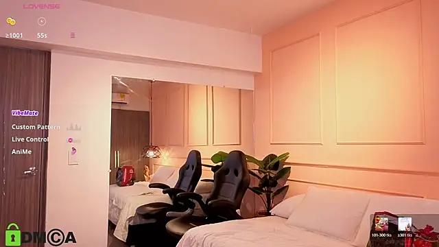 SHARONN     online show from April 8, 4:12 am