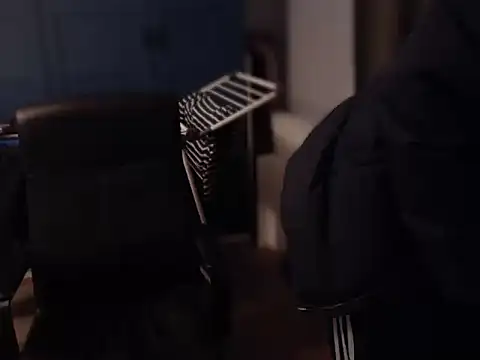 CuteMan33 online show from March 30, 1:17 am