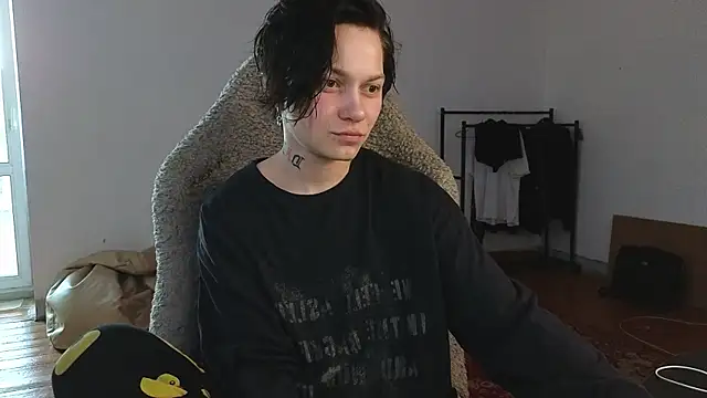 esajukyy online show from June 6, 12:43 pm