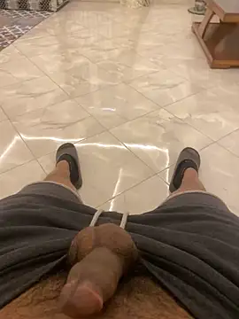 Lahcene online show from December 20, 9:33 pm