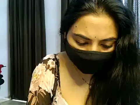 Snapshot of Hritvika chatting on January 8, 4:04 am Hritvika online show from January 8, 4:04 am