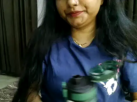 Snapshot of Hritvika chatting on February 25, 6:17 pm Hritvika online show from February 25, 6:17 pm