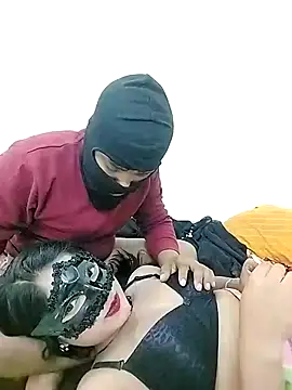 ascuple online show from February 18, 10:36 pm