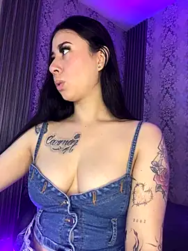 Snapshot of Zoee_t chatting on November 14, 4:00 am Zoee t online show from November 14, 4:00 am