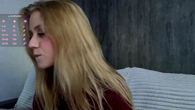 WiloneEsse online show from February 12, 4:12 am