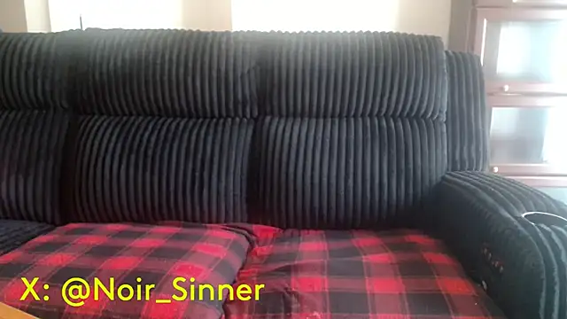 sinnernoir online show from July 3, 5:41 pm