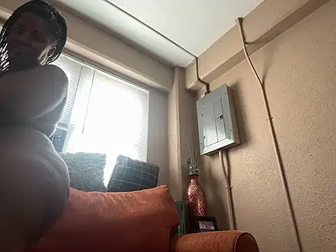 Eboni03 online show from December 11, 6:20 pm