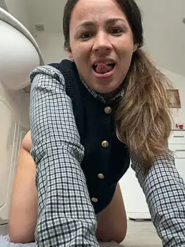 Snapshot of ImImmy chatting on February 22, 5:02 pm ImImmy online show from February 22, 5:02 pm