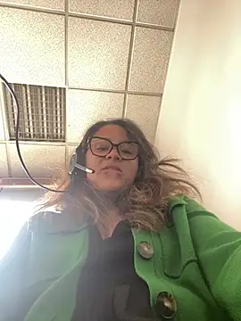 Snapshot of ImImmy chatting on February 24, 4:36 pm ImImmy online show from February 24, 4:36 pm