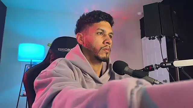 DamnKevin online show from March 17, 11:52 pm