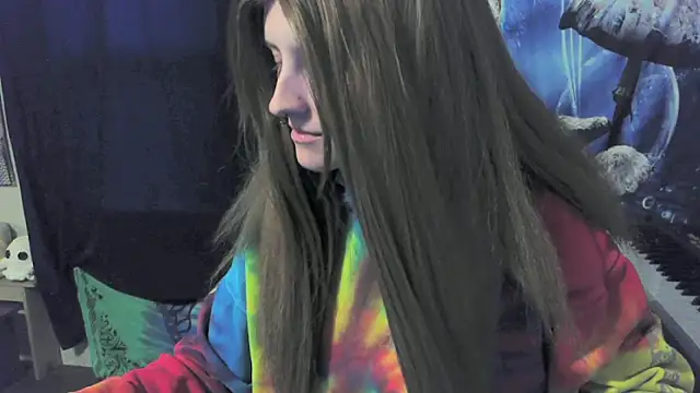  hellostormy  online show from April 8, 11:32 am