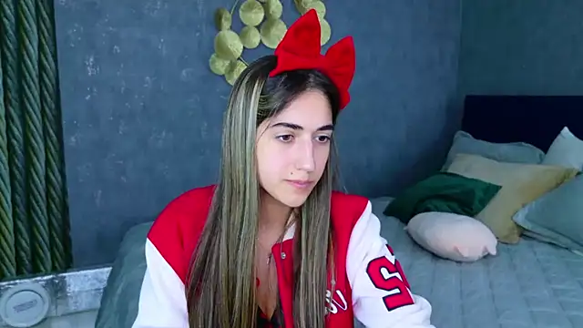 Teresa Stane online show from February 4, 6:06 pm