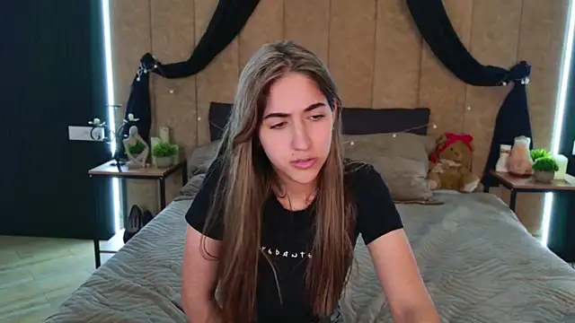 Teresa Stane online show from February 19, 11:49 am