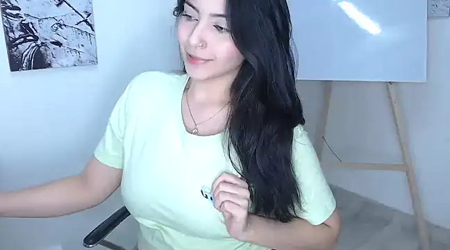 gabie cortes online show from December 13, 1:59 am