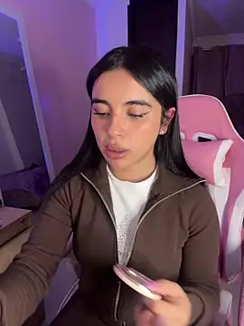 Emily-14 online show from April 28, 1:15 am