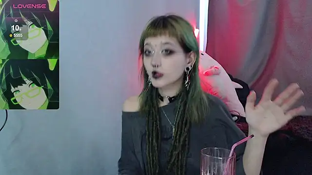 Snapshot of Milten-Trish chatting on May 7, 3:39 pm Milten-Trish online show from May 7, 3:39 pm