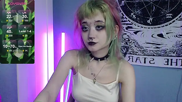 Snapshot of Milten-Trish chatting on May 21, 3:24 am Milten-Trish online show from May 21, 3:24 am